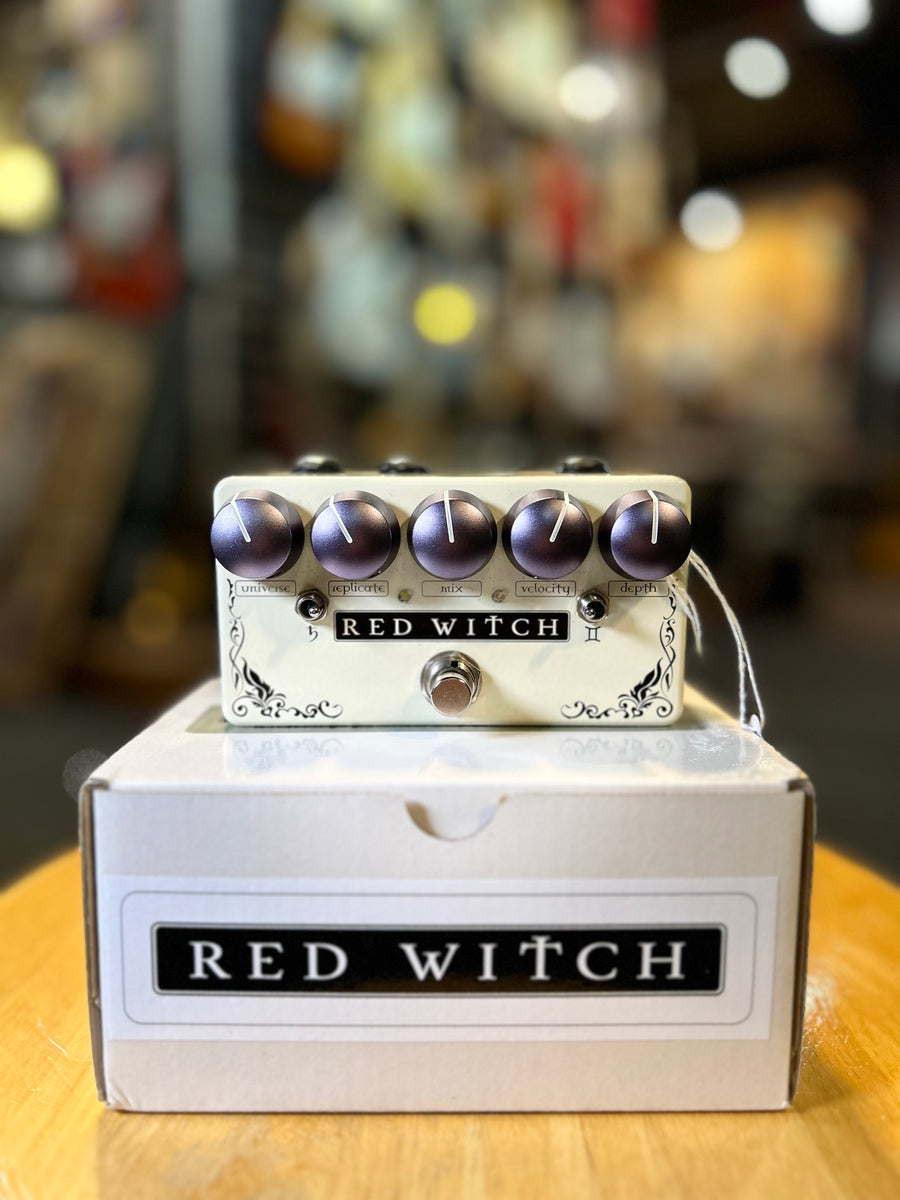 Red Witch Binary Star Delay/Modulation Guitar Effects Pedal (with