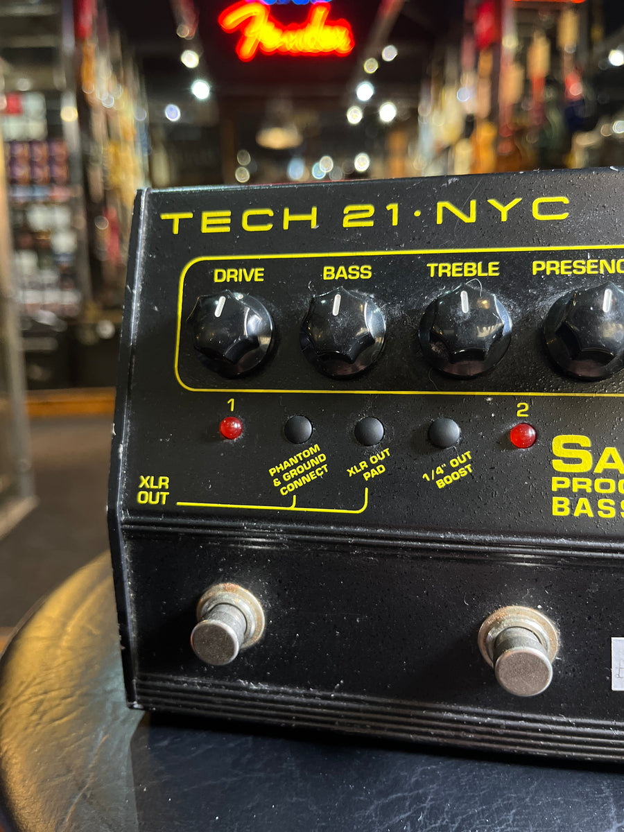 Tech 21 SansAmp Programmable Bass Driver Di Bass Guitar Pedal