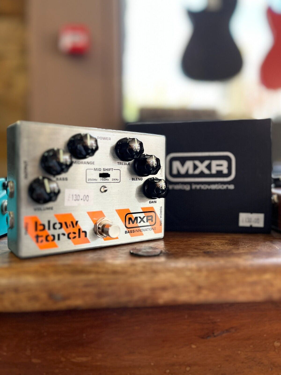 MXR Blowtorch M-181 Overdrive/Distortion Bass Guitar Effects Pedal – Life  Guitars Co.