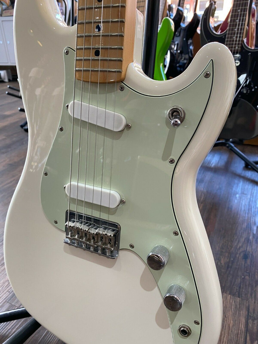 Fender Duo Sonic MN Electric Guitar in Arctic White (Mexico, 2016 