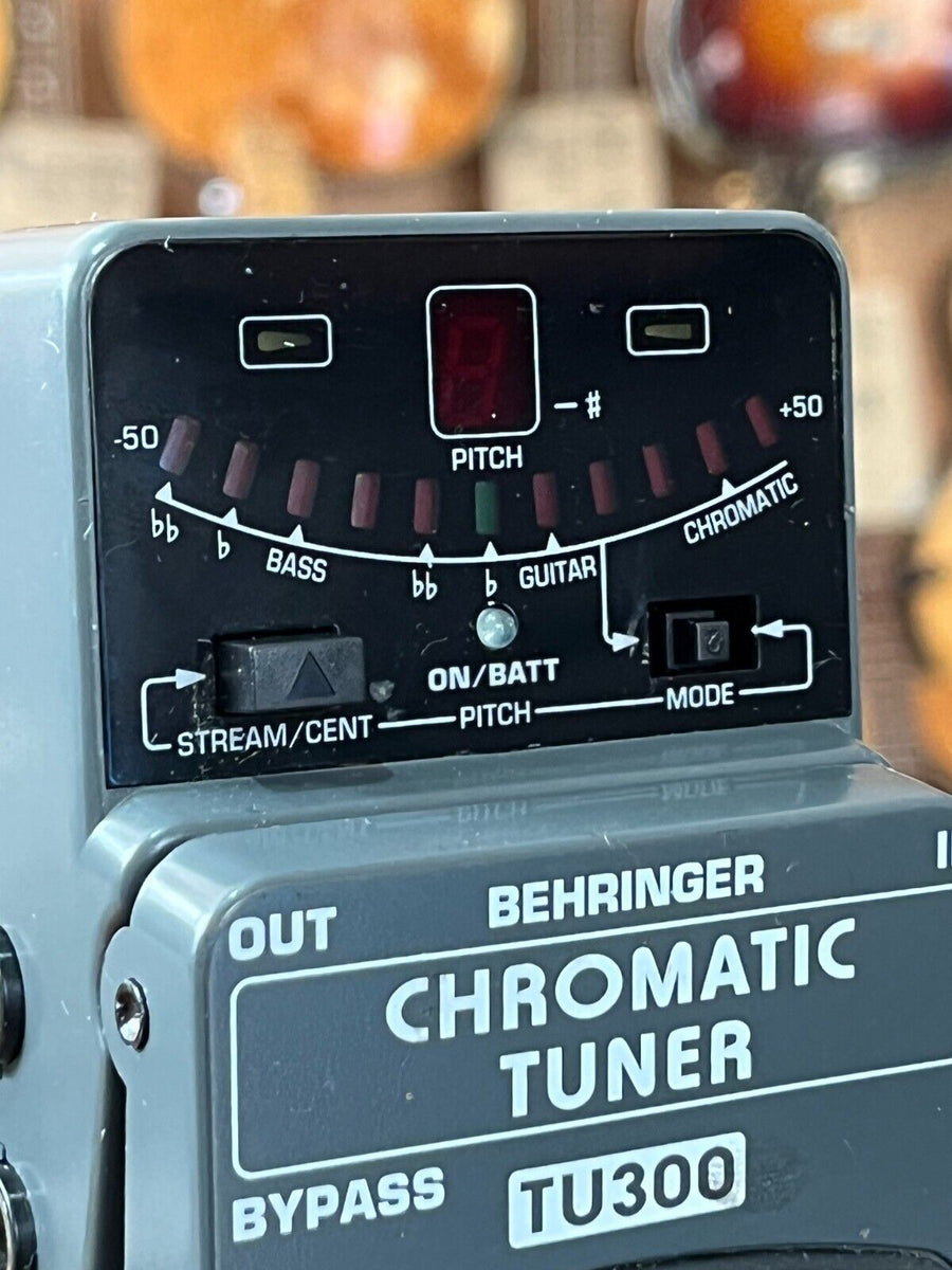 Behringer TU300 Chromatic Tuner Pedal