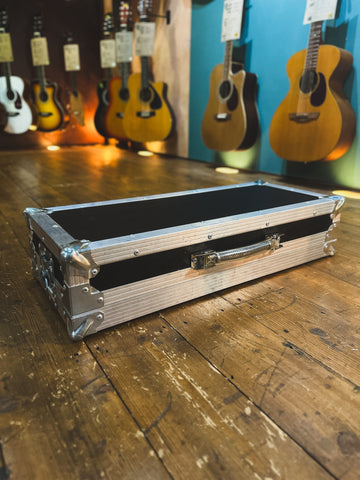 Swan Pedal/Generic Flightcase