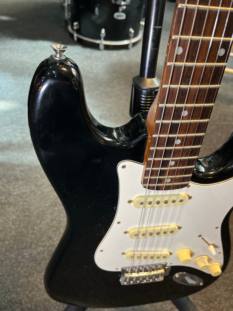 Vantage stratocaster deals