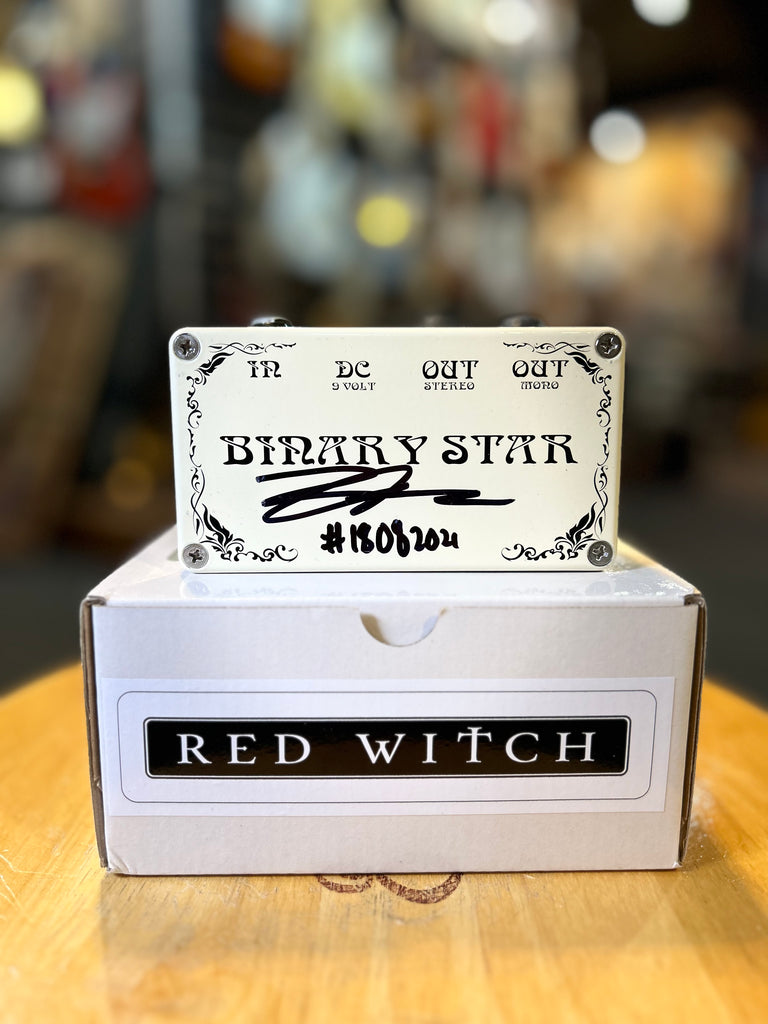 Red Witch Binary Star Delay/Modulation Guitar Effects Pedal (with