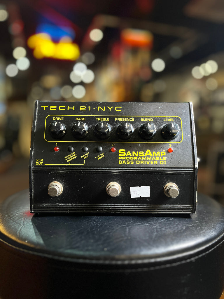 Tech 21 SansAmp Programmable Bass Driver Di Bass Guitar Pedal