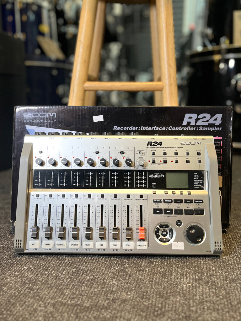 Zoom R24 Recorder (boxed) – Life Guitars Co.