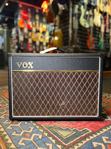 VOX AC-15VR Valve Reactor Electric Guitar Amplifier