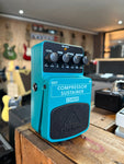 Behringer Compressor Sustainer CS400 Guitar Effects Pedal