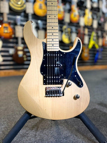 Yamaha Pacifica PAC112VMX in Natural Electric Guitar