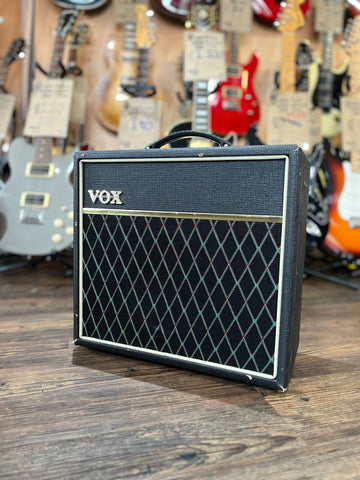 Vox Pathfinder 15 V9158 Electric Guitar Solid State Amp (Two of Two in Stock)