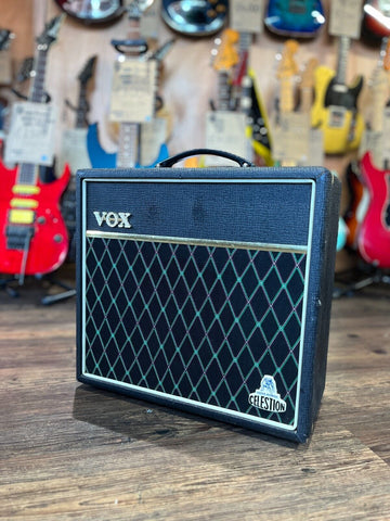 Vox Cambridge 15 (with Tube Pre-Amp) Electric Guitar Amplifier